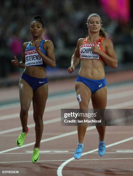 Dafne Schippers of Netherlands competes in the Women's 200m semi finals during day seven of the 16th IAAF World Athletics Championships London 2017...