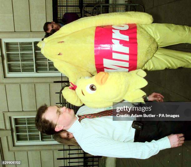 Alex Chicken 196 Alex Aitken Photos & High Res Pictures - Getty Images