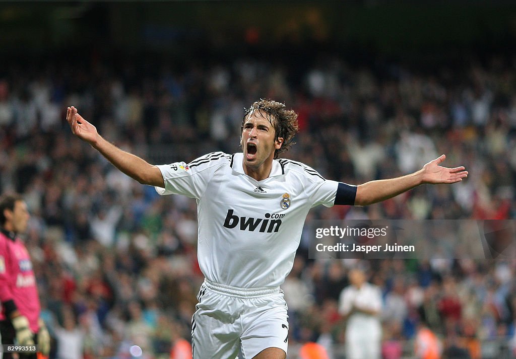Real Madrid CF v Real Sporting de Gijon - La Liga