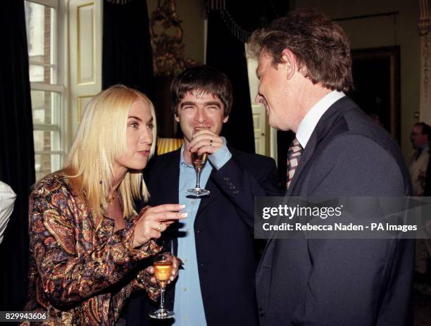 6,168 Tony Blair 1990s Stock Photos, High-Res Pictures, and Images