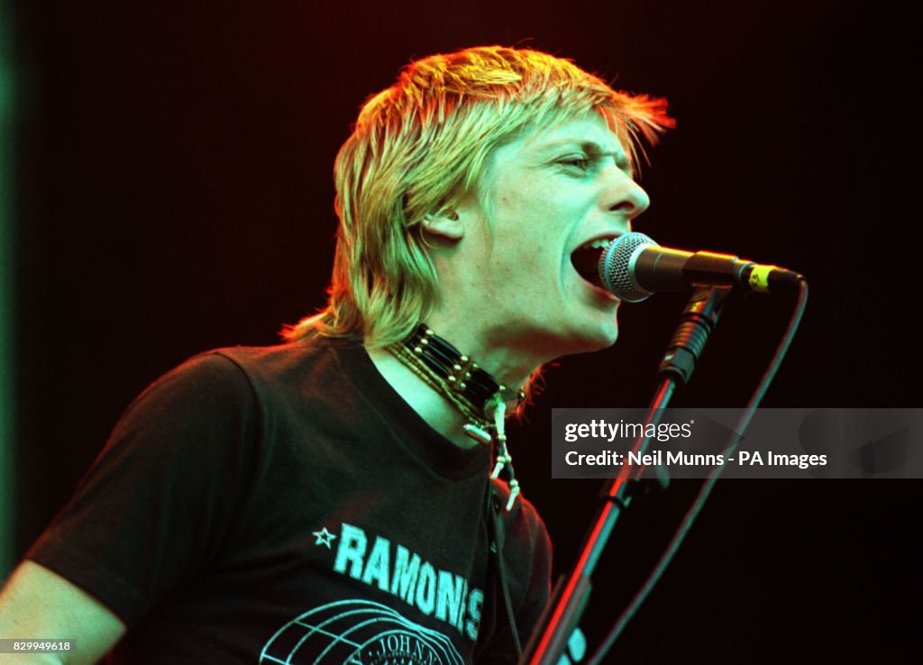 Crispian Mills, lead singer of Kula Shaker, during V97 concert at Hyland Park in Chelmsford. (Photo by Neil Munns - PA Images/PA Images via Getty Images)