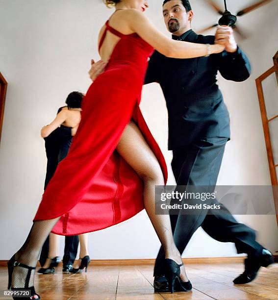 tango dancers - tango argentina stock pictures, royalty-free photos & images