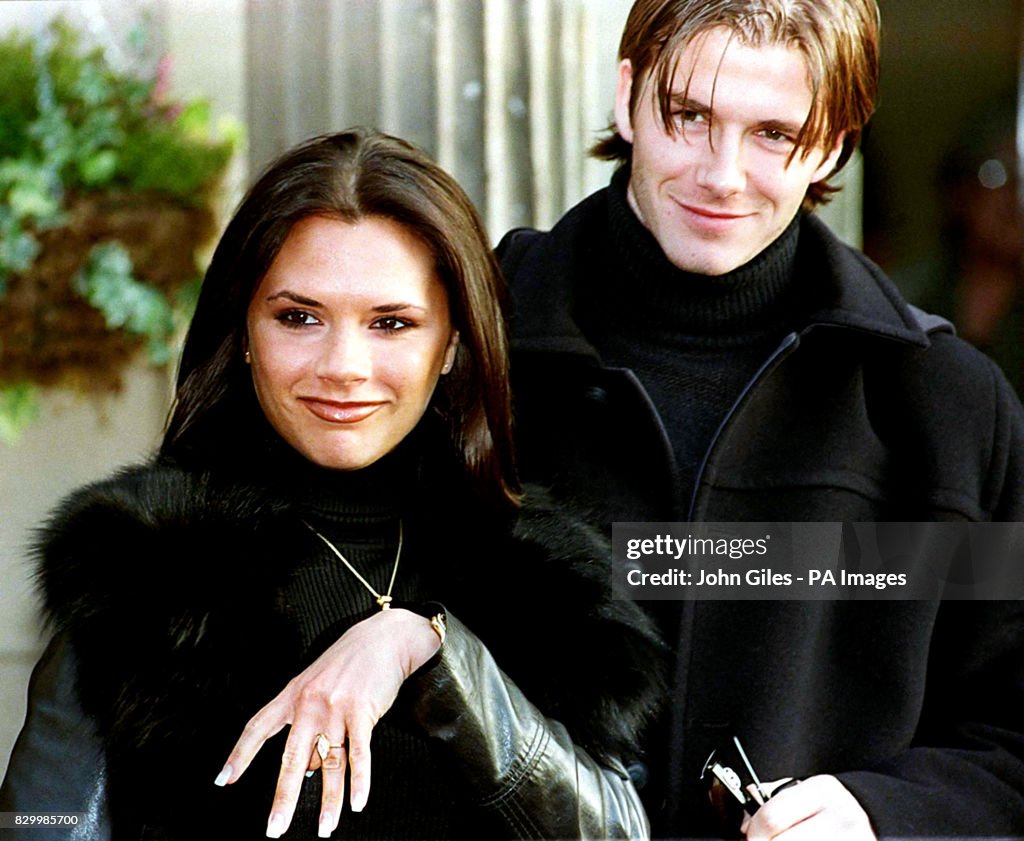 SHOWBIZ Spice Posh ring