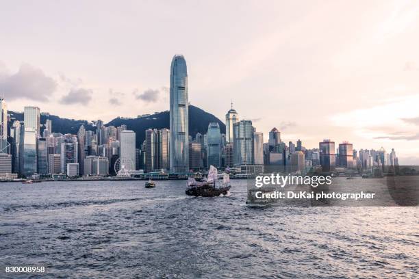 hong kong victoria harbour - 香港 ストックフォトと画像