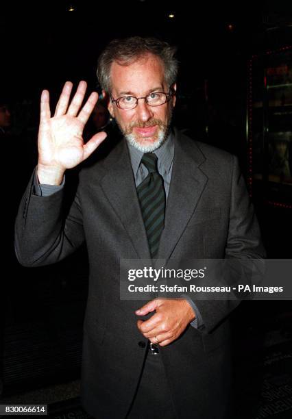 STEVEN SPIELBERG AT THE UK PREMIERE OF HIS FILM 'SAVING PRIVATE RYAN' AT THE EMPIRE IN LONDON'S LEICESTER SQUARE.