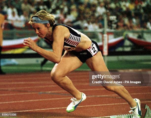 Scotland's Alison Curbishley out of the blocks to a Silver medal in the women's 400 meters at the Commonwealth Games in Kuala Lumpur today . Photo by...