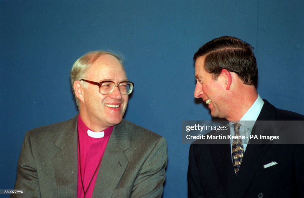 PA NEWS PHOTO 14/11/91 THE PRINCE OF WALES, PRESIDENT OF BUSINESS IN THE COMMUNITY AND DR. GEORGE CAREY, THE ARCHBISHOP OF CANTERBURY, AT A MEETING OF THE PER CENT CLUB IN THE GEOLOGICAL MUSEUM IN LONDON (Photo by Martin Keene - PA Images/PA Images via Getty Images)