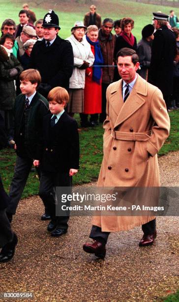 PA NEWS PHOTO 25/12/92 THE PRINCE OF WALES AND HIS SONS, PRINCE WILLIAM AND PRINCE HARRY, WALKING TO THE CHRISTMAS DAY SERVICE AT SANDRINGHAM CHURCH.