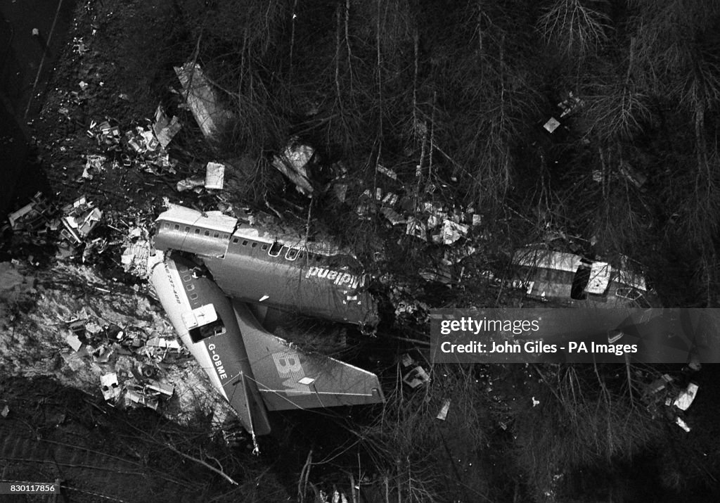 Disasters and Accidents - Kegworth Air Disaster - M1, Leicestershire