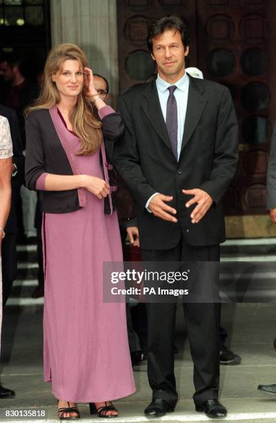 It was announced today, that the couple have divorced. Imran Khan hinted that Jemima never fully adjusted to life in Pakistan. The divorce took place...