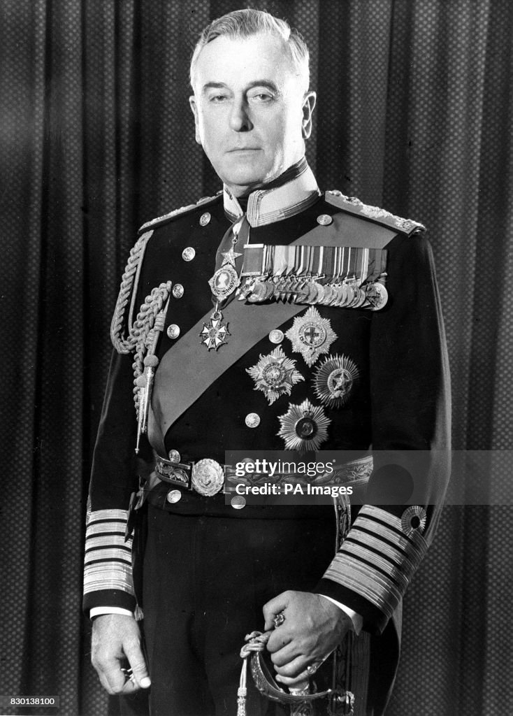 EARL MOUNTBATTEN OF BURMA