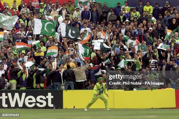 Pakistan Azhar Gh Rasool 5,154 Pakistani Azhar Stock Photos, High-Res Pictures, and Images ...