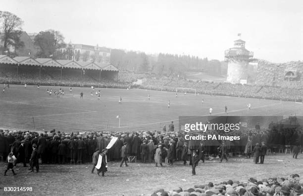Crystal Palace, panorama of the 1914 Cup Final between Burnley and Liverpool. Burnley won 1-0.