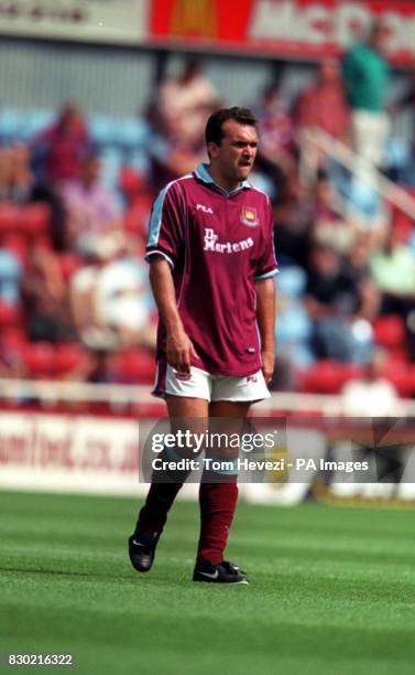 62 Tom Ruddock Photos & High Res Pictures - Getty Images