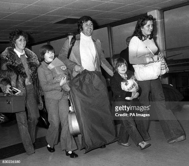 Liverpool born comedian Jimmy Tarbuck with his family L-R: wife Pauline, and children Lisa, James and Cheryl, at Heathrow Airport, after arriving...