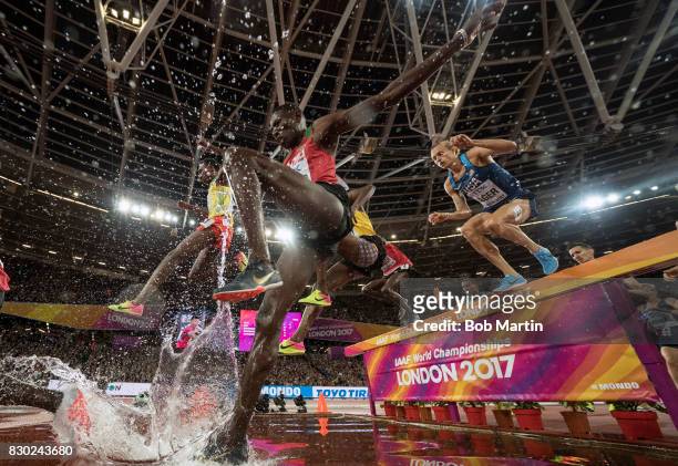 16th IAAF World Championships: Kenya Ezekiel Kemboi in action during Men's 3000M Steeplechase at Olympic Stadium. London, England 8/8/2017 CREDIT:...