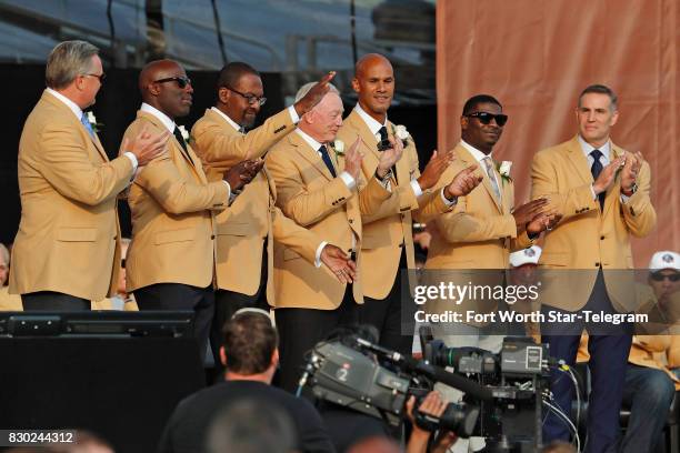 The 2017 class, with Jerry Jones and LaDanian Tomlinson during introductions. The 2017 NFL Hall of Fame class, including Dallas Cowboys owner Jerry...