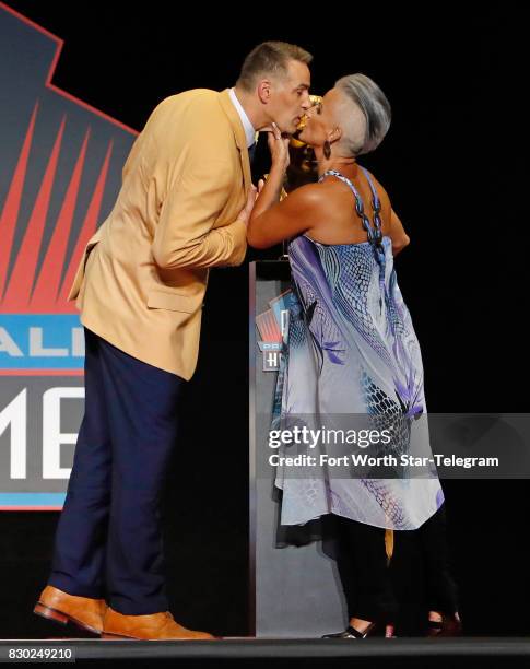 Kurt and Brenda Warner share a kiss after unveiling his Hall of Fame bust. The 2017 NFL Hall of Fame class, including Dallas Cowboys owner Jerry...