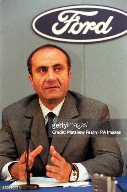 Jac Nasser, President of the Ford Motor Company, addresses the media, with Transport and General Union General Secretary Bill Morris to explain the...
