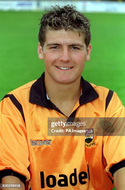 Lee Gledhill of Barnet football club, prior to the 1999-2000 season.