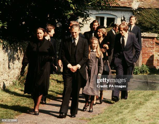 PA NEWS PHOTO 6/9/79 MOURNERS AT THE CHURCH OF ST. JOHN THE BAPTIST AT MERSHAM, NEAR ASHFORD, KENT FOR THE FUNERAL OF THE DOWAGER LADY BRABOURNE AND...