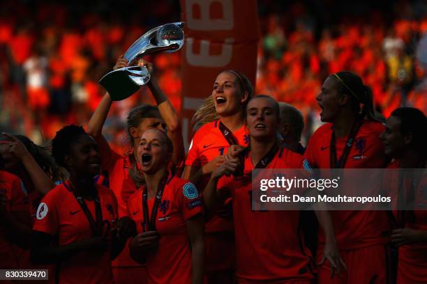Netherlands team celebrate after winning the Final of the UEFA Women's Euro 2017 between Netherlands and Denmark at FC Twente Stadium on August 6,...