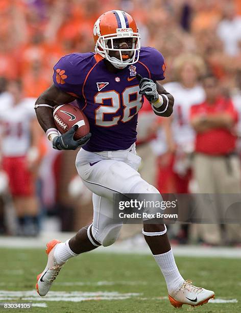 Spiller of the Clemson Tigers carries for a first down against the Maryland Terrapins at Memorial Stadium on September 27, 2008 in Clemson, South...