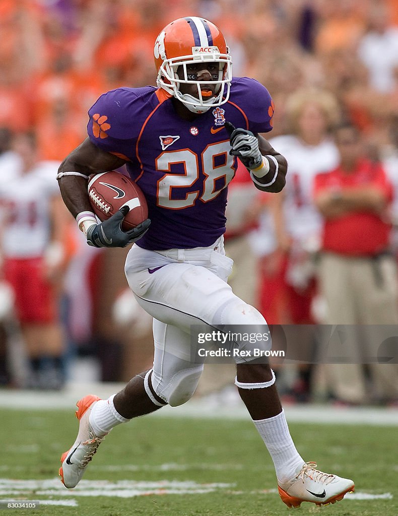 Maryland Terrapins v Clemson Tigers