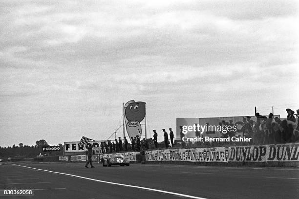 223 A J Foyt Iv Stock Photos, High-Res Pictures, and Images - Getty Images