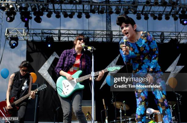 Luiza Sa, Ana Rezende, and Lovefoxxx of CSS "Cansei de Ser Sexy" perform as part of the Austin City Limits Music Festival at Zilker Park on September...