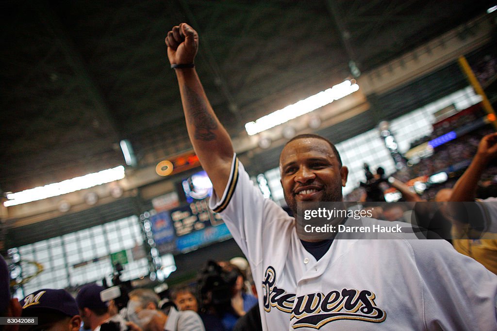 Chicago Cubs v Milwaukee Brewers