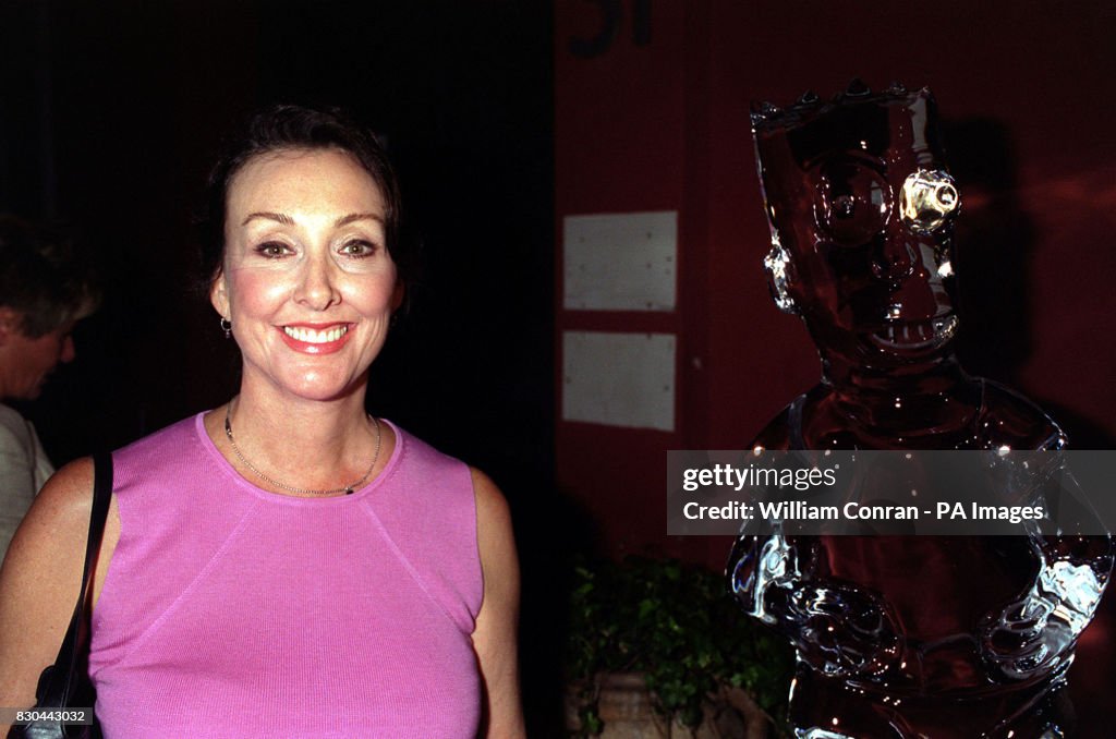 Tress MacNeille Simpsons