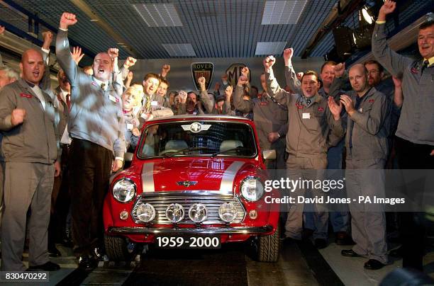Long Bridge Rover Works 58 Longbridge Works Stock Photos, High-Res Pictures, and Images - Getty ...
