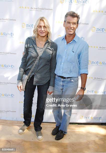 Daryl Hannah and Pierce Brosnan attend Jane Goodall's Roots & Shoots Day of Peace at Griffith Park on September 21, 2008 in Los Angeles, California.
