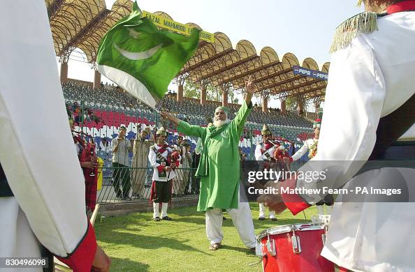 Pakistan Rafeeque Uncle Pakistani cricket fan Abdul Jalil, who is known as 'Uncle Cricket ...
