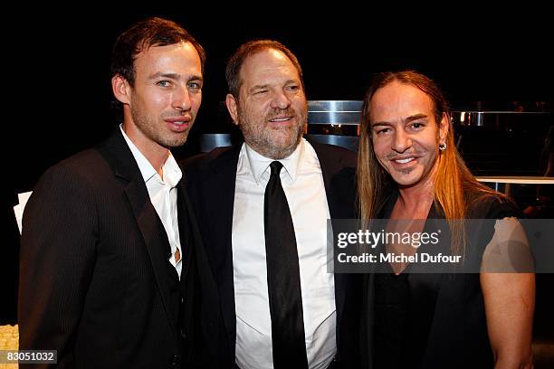 Alexis Roche, Harvey Weinstein and John Galliano backstage at the Christian Dior PFW Spring/Summer 2008 show on September 29, 2008 in Paris, France.