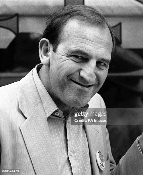 Comic actor Leonard Rossiter, who played Rigsby in the ITV comedy series Rising Damp, at Sheekeys restaurant in London, for the start of the Oyster...