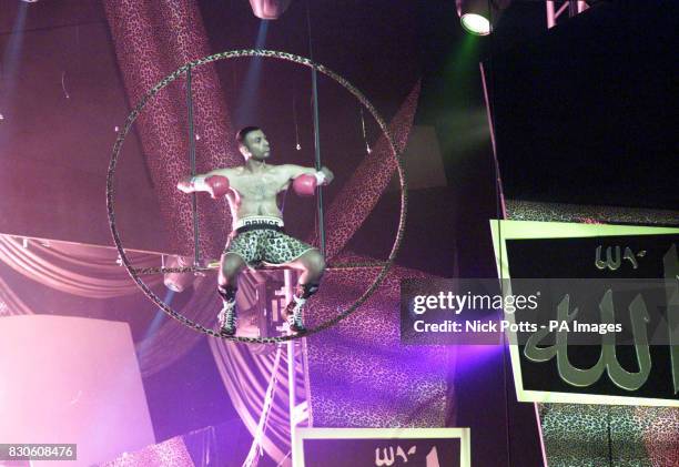 Naseem Rind 604 Prince Naseem Hamed Photos Stock Photos, High-Res Pictures, and ...