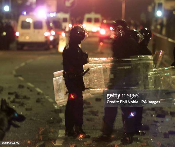 Petrole Mob Photos and Premium High Res Pictures - Getty Images
