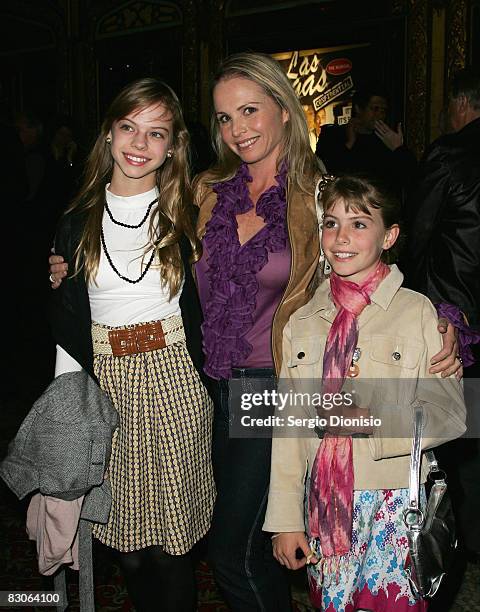 Alyssa-Jane Cook and her children Georgia May and Ruby May arrive for the Olivia Newton-John fundraising gala event at the State Theatre on September...