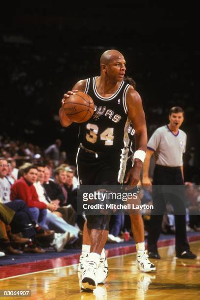 Terry Cummings of the San Antonio Spurs dribbles the ball during a NBA basketball game against the Washington Bullets at the U.S.Air Arena on January...