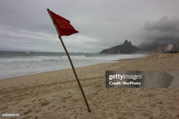 Waves up to 4 meters in Rio de Janeiro, Brazil on 11th August, 2017. The Brazilian Navy warned about the possibility of waves up to 4 meters high on...