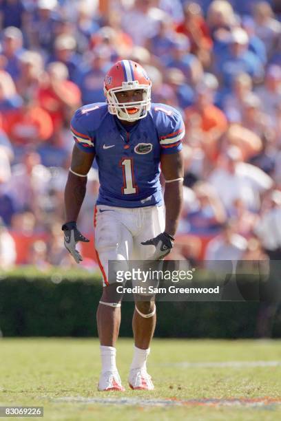 Percy Harvin of the Florida Gators gets ready to move during the game against the Mississippi Rebels at Ben Hill Griffin Stadium on September 27,...