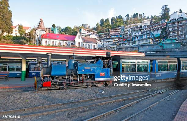 toy train main station, darjeeling, west bengal, india. - darjeeling stock pictures, royalty-free photos & images