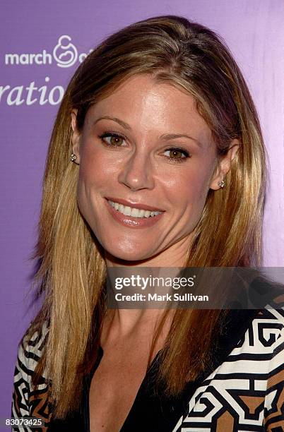 Actress Julie Bowen arrives at the "Celebration of Babies" silent auction and luncheon to benefit March of Dimes on September 27, 2008 in Beverly...