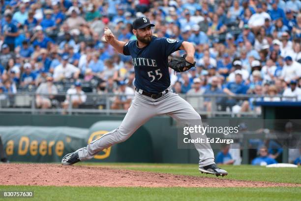 Tony Zych of the Seattle Mariners throws against the Kansas City Royals in game one of a doubleheader at Kauffman Stadium on August 6, 2017 in Kansas...