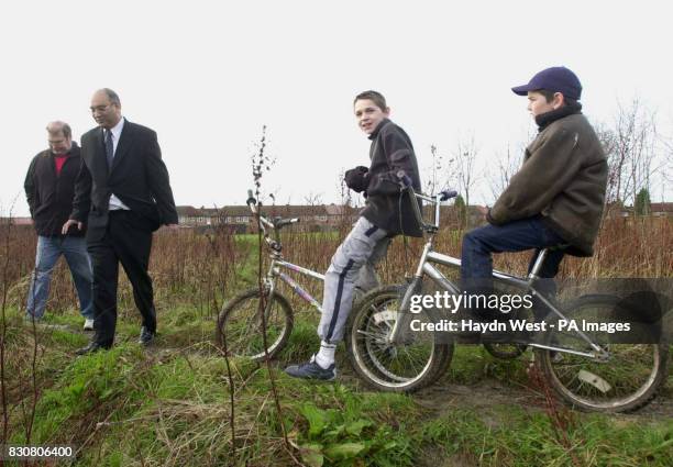 Labour MP Keith Vaz at an engagement with the Morton Tennants Association, in Leicester where he discussed possible uses for a vacant plot of land,...