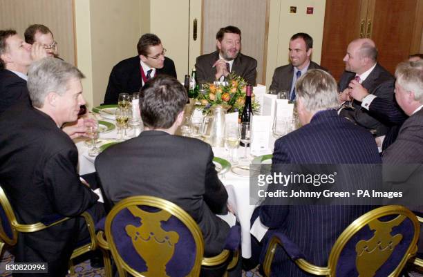 Home Secretary David Blunkett enjoys lunch with among others Chairman of the Newspaper Conference Matthew George from the Western Daily Press and the...