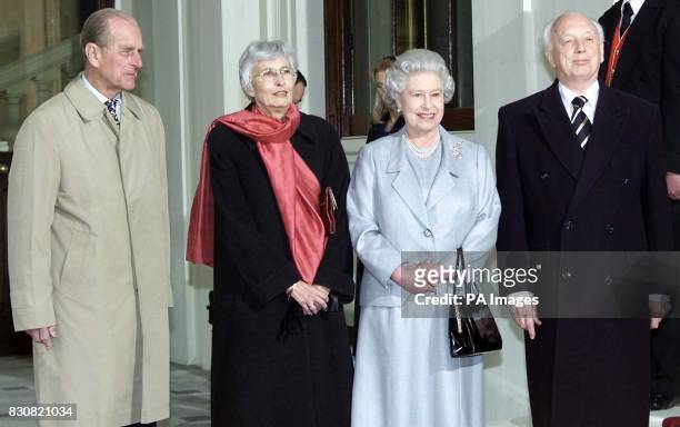 Britain's Queen Elizabeth II, 2nd right, with Hungary's President Ferenc Madl, right, and his wife Dalma, 2nd left, and the Queen's husband Prince...