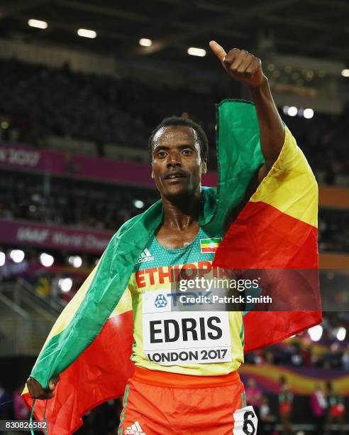 Muktar Edris of Ethiopia celebrates after the Men's 5000 Metres final during day nine of the 16th IAAF World Athletics Championships London 2017 at...